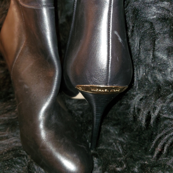 Boots - Picture 5 of 5